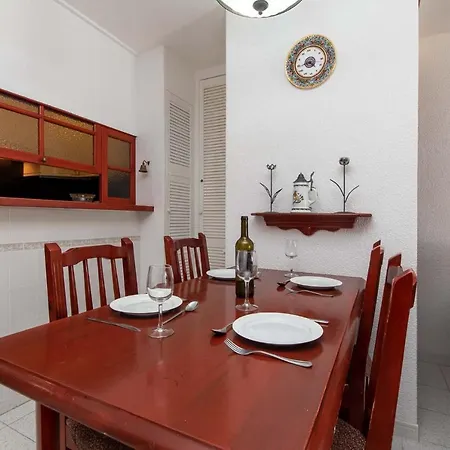 Apartment Park Santiago Iv 69 - Two Bed With Large South Facing Balcony Playa de las Americas (Tenerife)