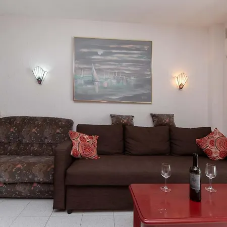 Park Santiago Iv 69 - Two Bed With Large South Facing Balcony